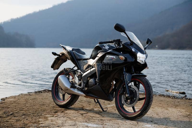 Honda cbr 125r