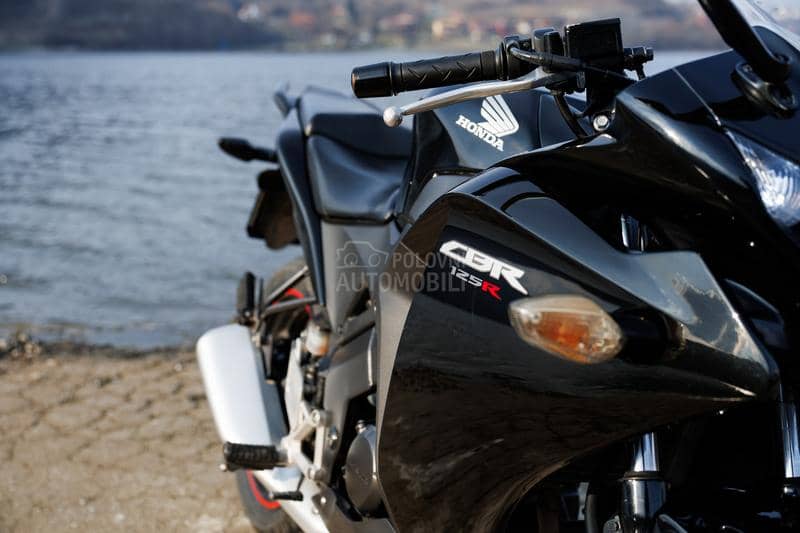 Honda cbr 125r
