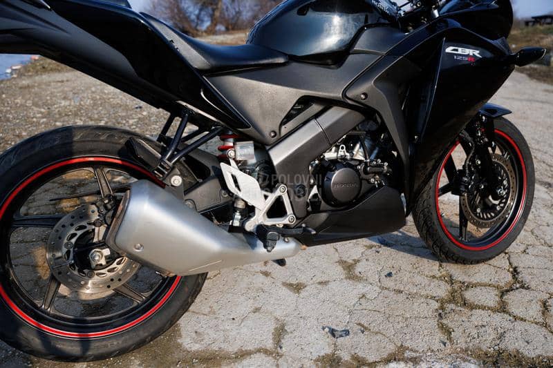 Honda cbr 125r