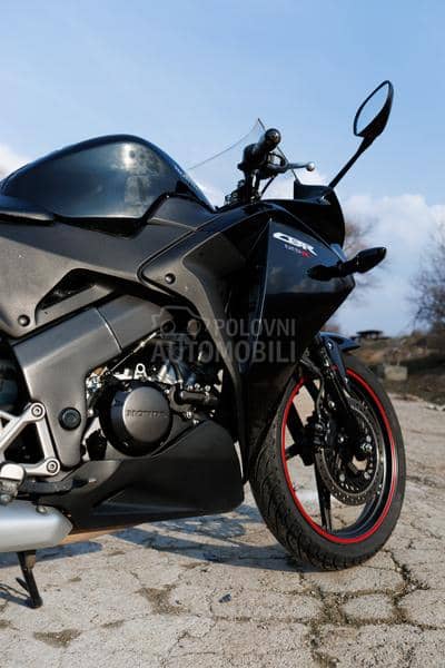 Honda cbr 125r