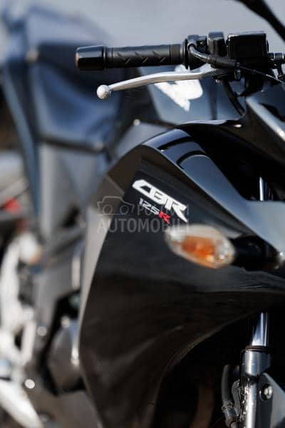 Honda cbr 125r