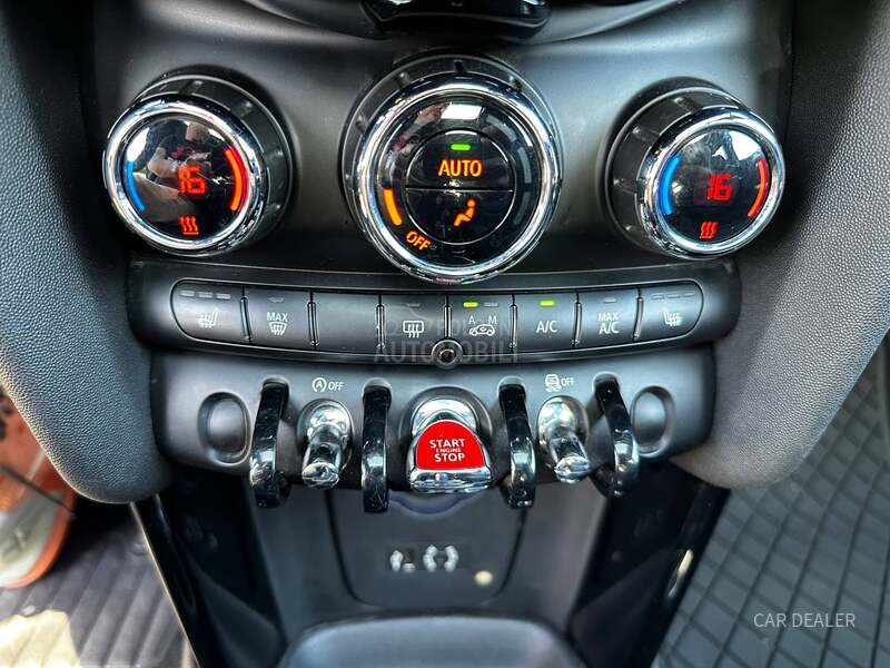 MINI Cooper S AUT/pano