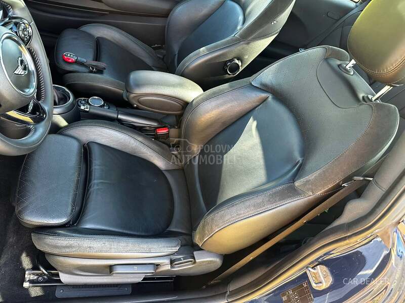 MINI Cooper S AUT/pano