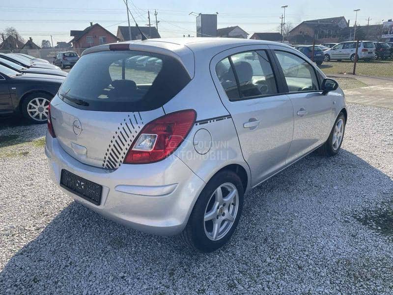 Opel Corsa D 1.4 B