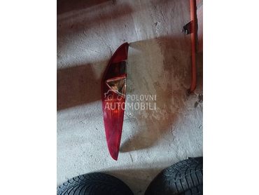 Stop svetlo za Fiat Punto