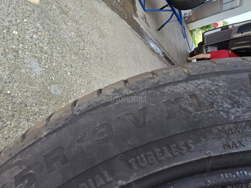 Continental 235/45 R19 Letnja