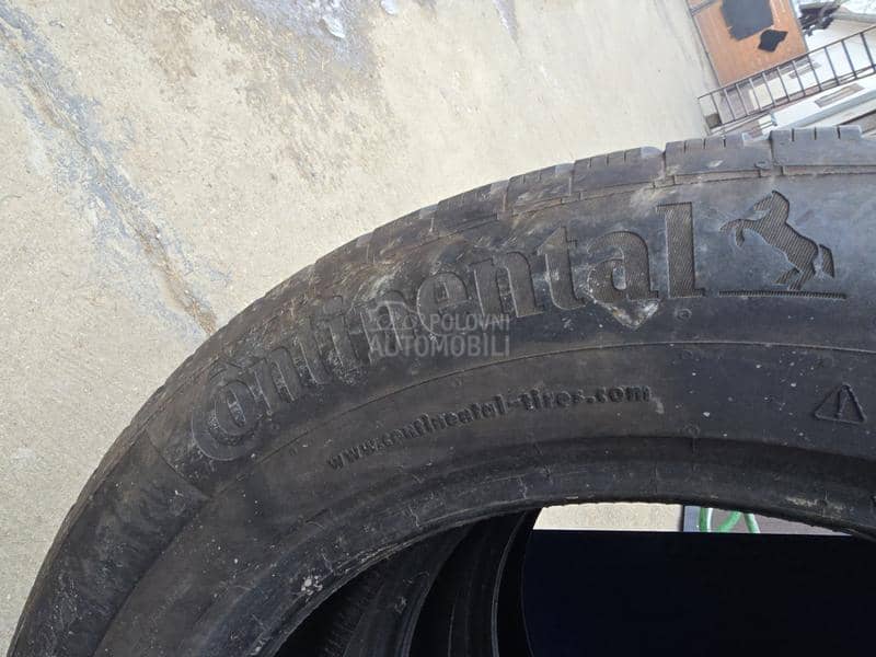 Continental 235/60 R18 Zimska