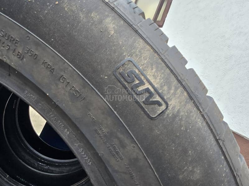 Continental 235/60 R18 Zimska