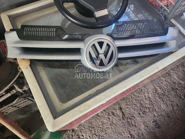 maska za Volkswagen Golf 5 od 2003. do 2009. god.