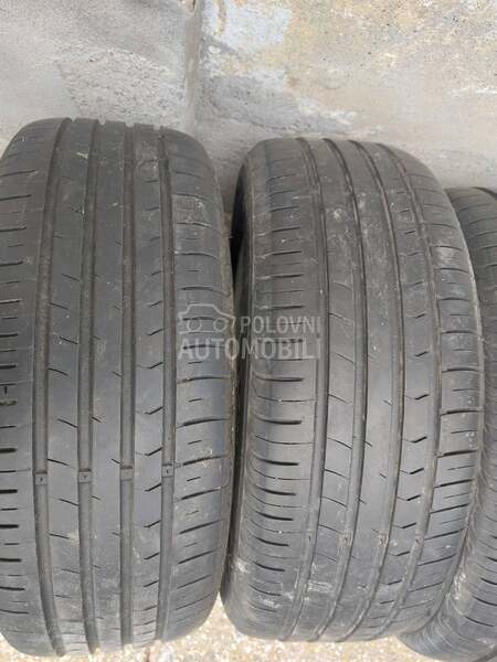 Ostalo 215/55 R19 Letnja