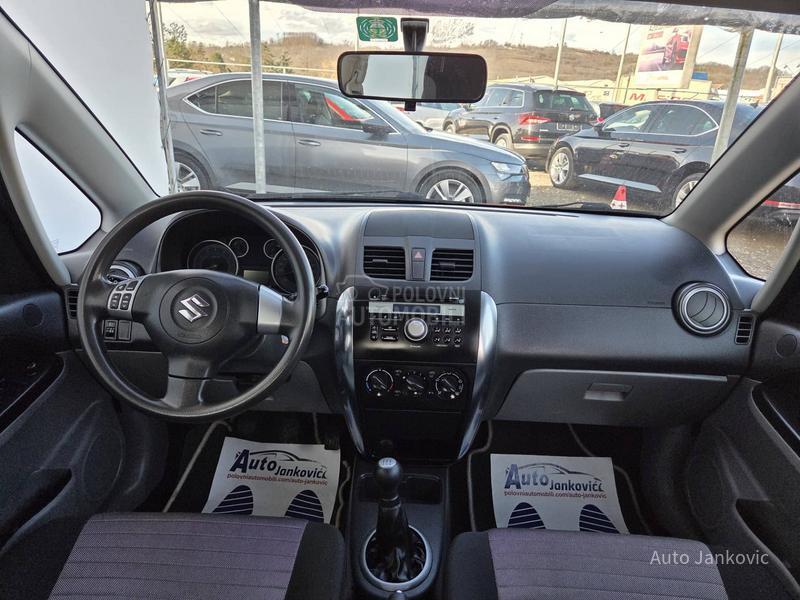 Suzuki SX4 1.6 B     4 x 4