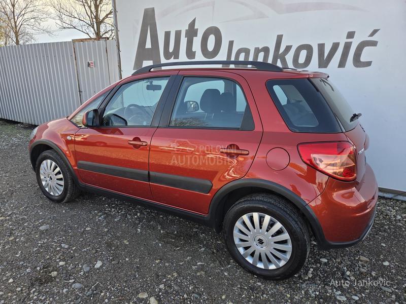 Suzuki SX4 1.6 B     4 x 4