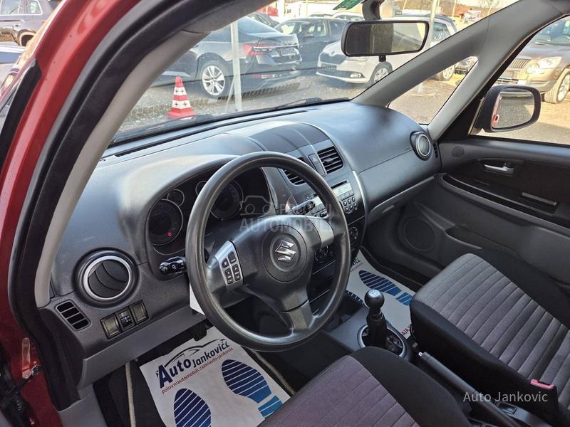 Suzuki SX4 1.6 B     4 x 4