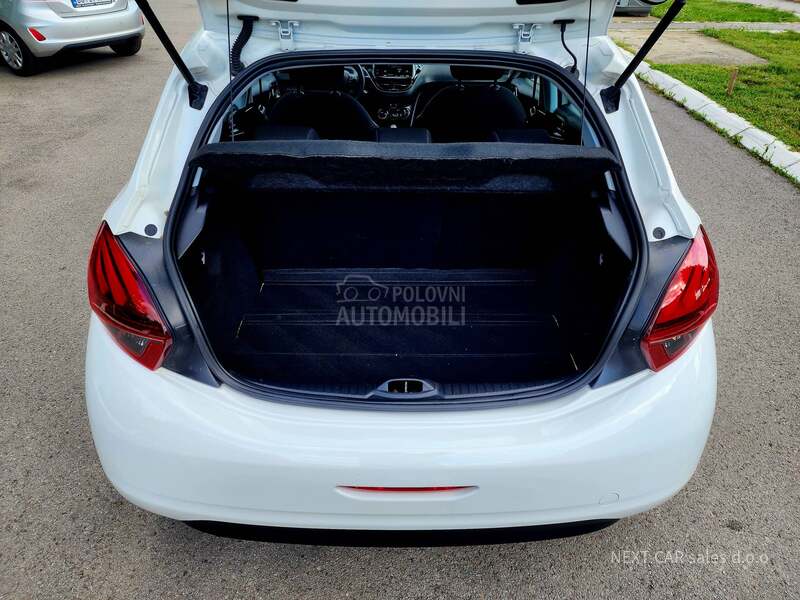 Peugeot 208 1.5 eHDI 100 hp