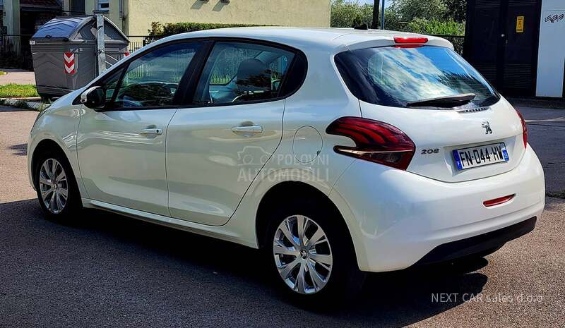 Peugeot 208 1.5 eHDI 100 hp