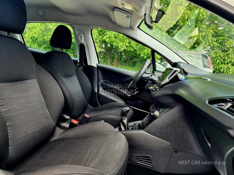 Peugeot 208 1.5 eHDI 100 hp