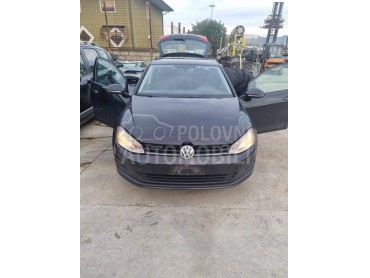 auto komplet u delovima za Volkswagen Golf 7 za 2014. god.