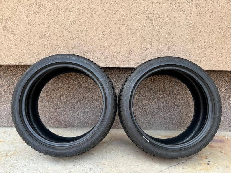 Vredestein 205/45 R17 Zimska