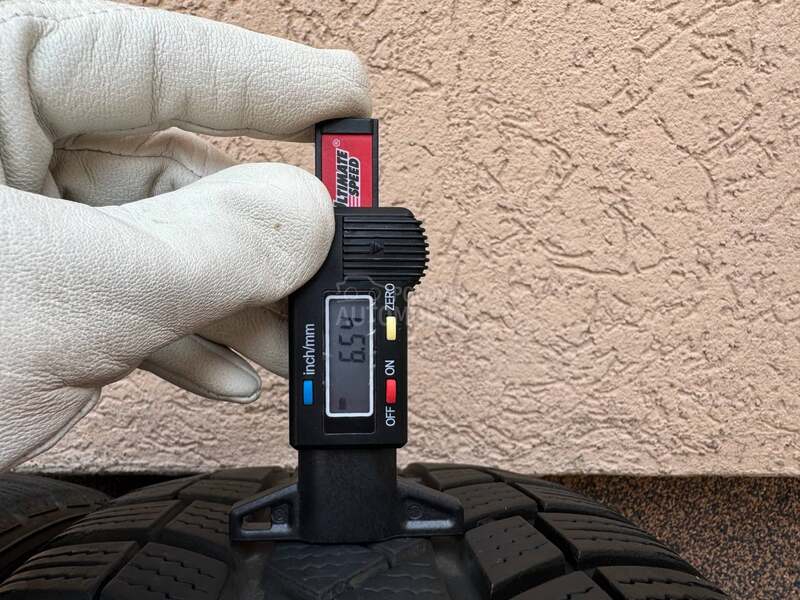 Vredestein 205/45 R17 Zimska