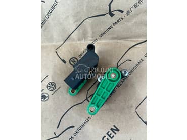 Senzor nivelacije svetla 8K0 za Audi A4, A5, Q5 ... od 2008. do 2016. god.