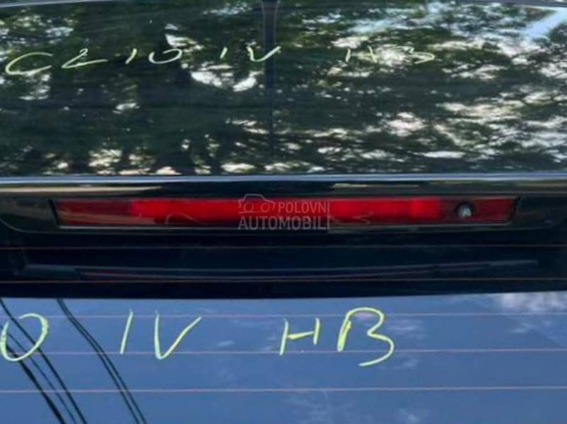 Stop svetlo treće hečbek