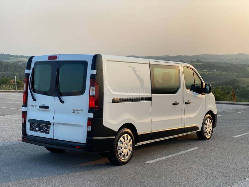 Renault Trafic 6 S E D / / M A X I