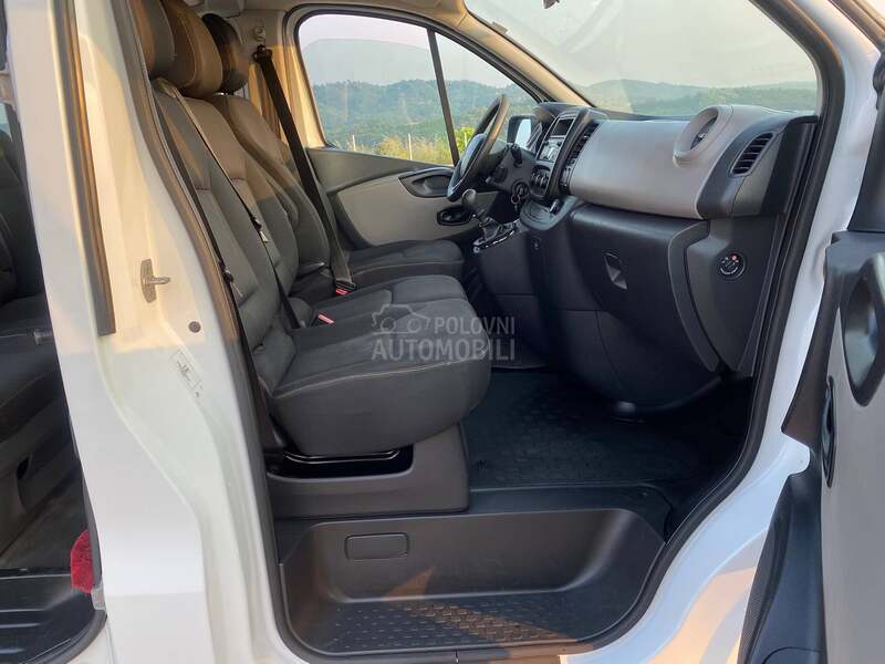 Renault Trafic 6 S E D / / M A X I
