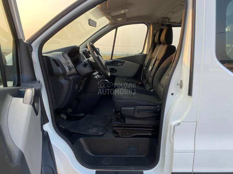 Renault Trafic 6 S E D / / M A X I