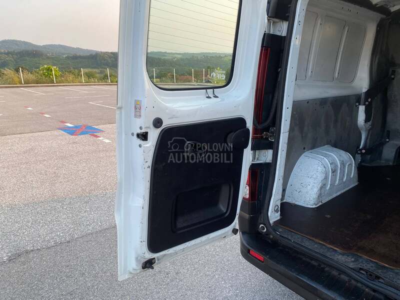 Renault Trafic 6 S E D / / M A X I
