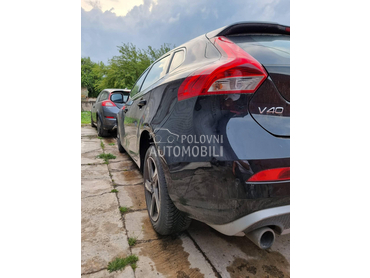 Delovi za Volvo V40 od 2012. do 2019. god.