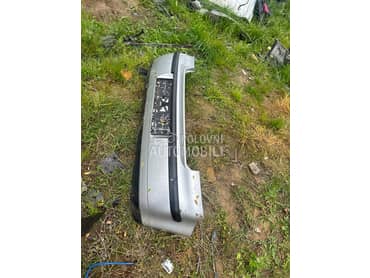 Branik zadnji za Volkswagen Polo od 2002. do 2008. god.