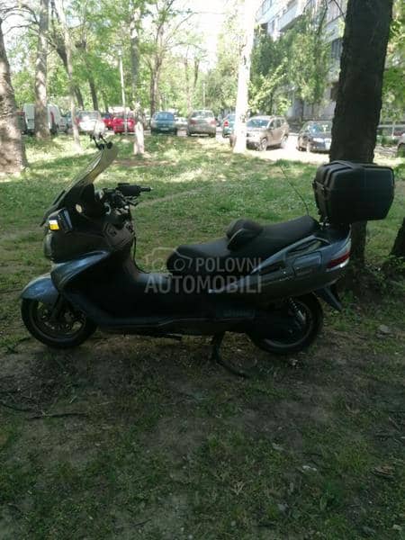 Suzuki Burgman 650