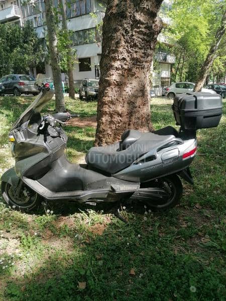 Suzuki Burgman 650