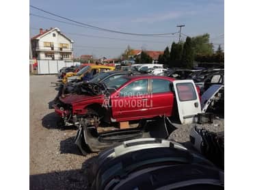 Renault Clio -  kompletan auto u delovima