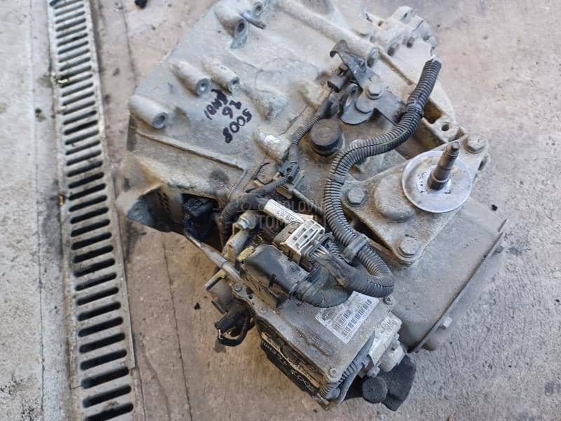 MENJAC SA ROBOTOM 1.6