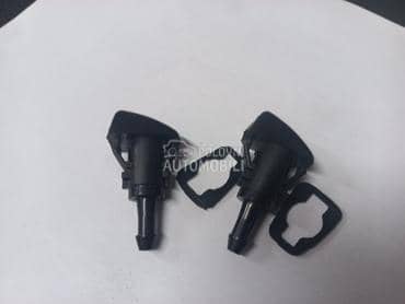 prskalica soferke za Chrysler 300C od 2001. do 2010. god.