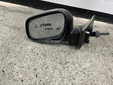 Retrovizor levi mehanicki za Chevrolet Spark od 2010. do 2018. god.