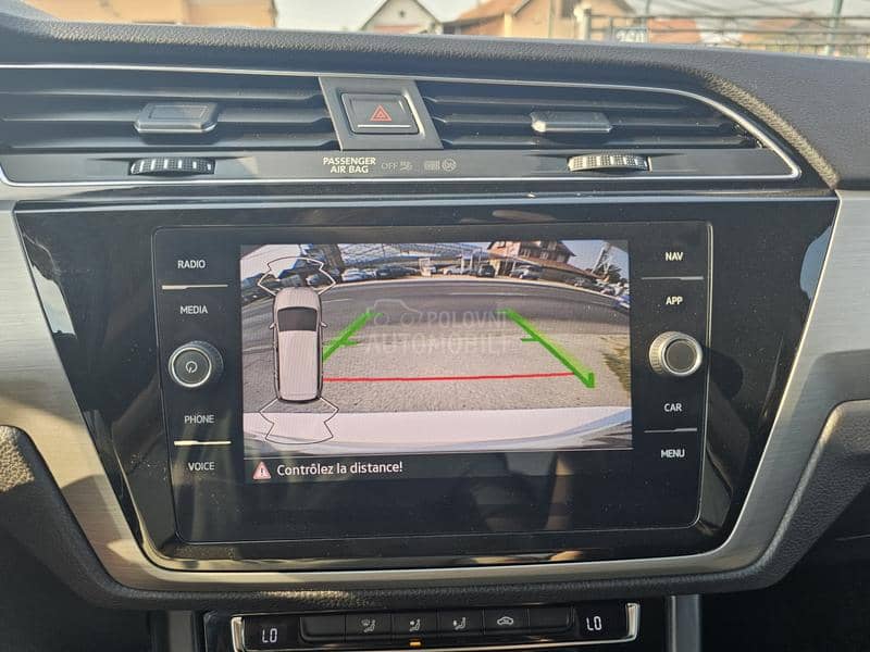 Volkswagen Touran 2.0 TDI DSG7 7S