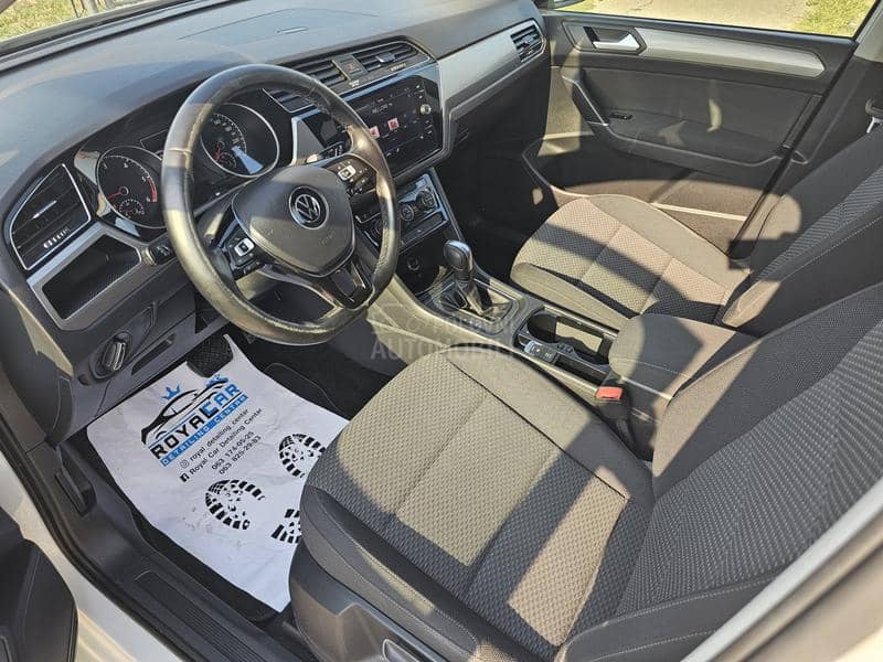 Volkswagen Touran 2.0 TDI DSG7 7S