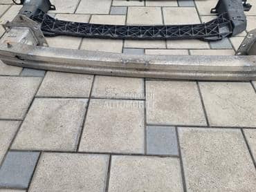 sina branika gornja za Citroen DS4 od 2010. do 2015. god.