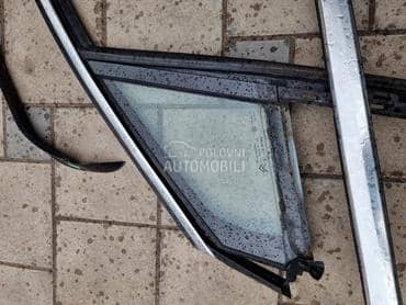 leptir staklo za Citroen DS4 od 2010. do 2015. god.