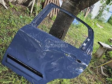 zadnja leva vrata za Fiat 500L