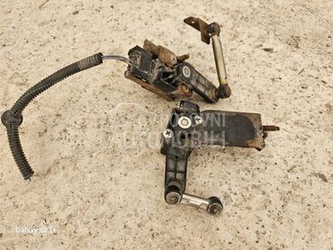 SENZOR NIVELACIJE FARA za Citroen C8 za 2005. god.