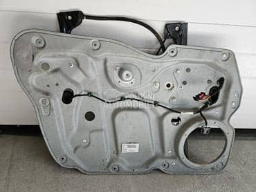 Prednji levi podizac za Volkswagen Caddy, Touran od 2003. do 2010. god.