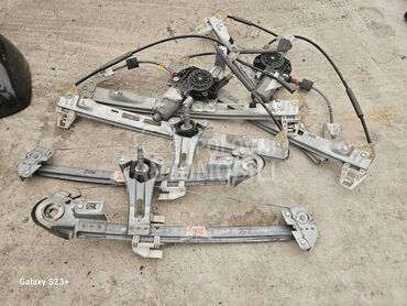 UNUTRASNJA BRAVA PODIZAC za Peugeot 206