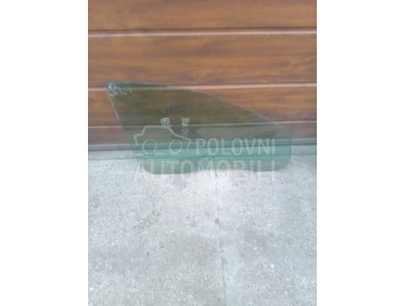 Prednje desno staklo za Ford Focus od 2004. do 2007. god.