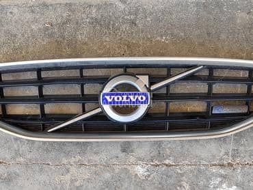 Prednja maska za Volvo V40 od 2012. do 2015. god.