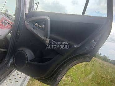 zadnji desni tapacir za Toyota RAV 4 od 2006. do 2012. god.