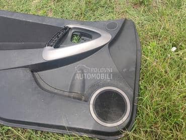 prednji levi tapacir za Toyota RAV 4 od 2006. do 2012. god.