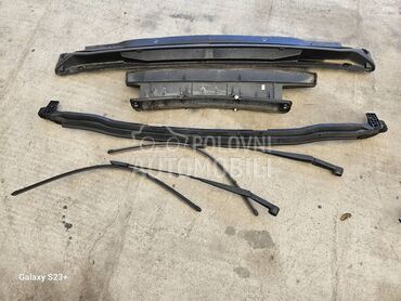 PLASTIKA ISPOD BRISACA METLICE za Citroen C4 Picasso za 2011. god.